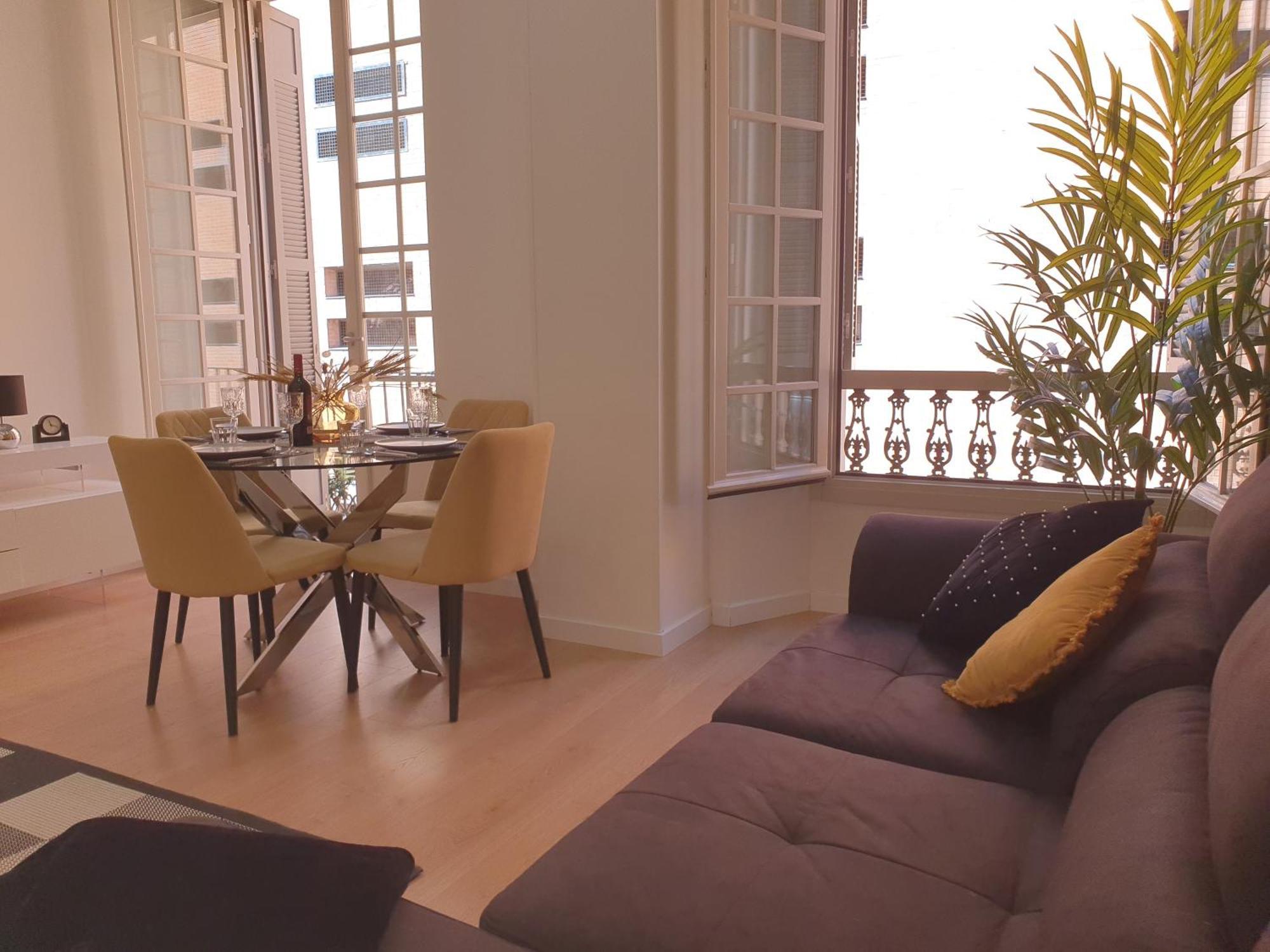 Beautiful Historic Center Apt! Malaga Luaran gambar