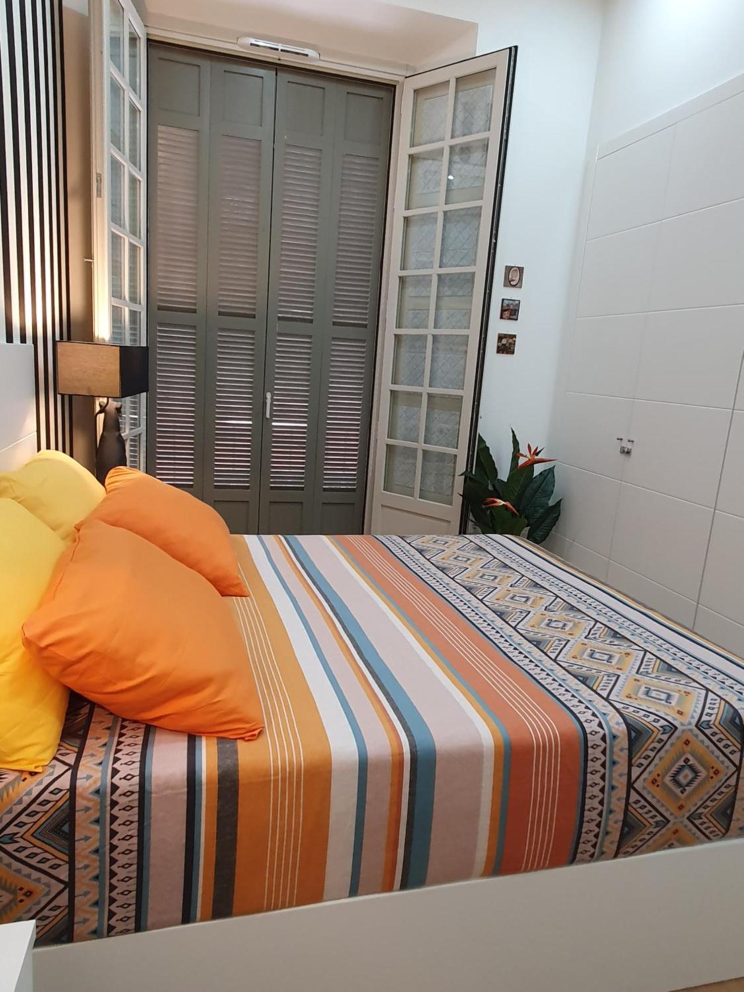 Beautiful Historic Center Apt! Malaga Luaran gambar